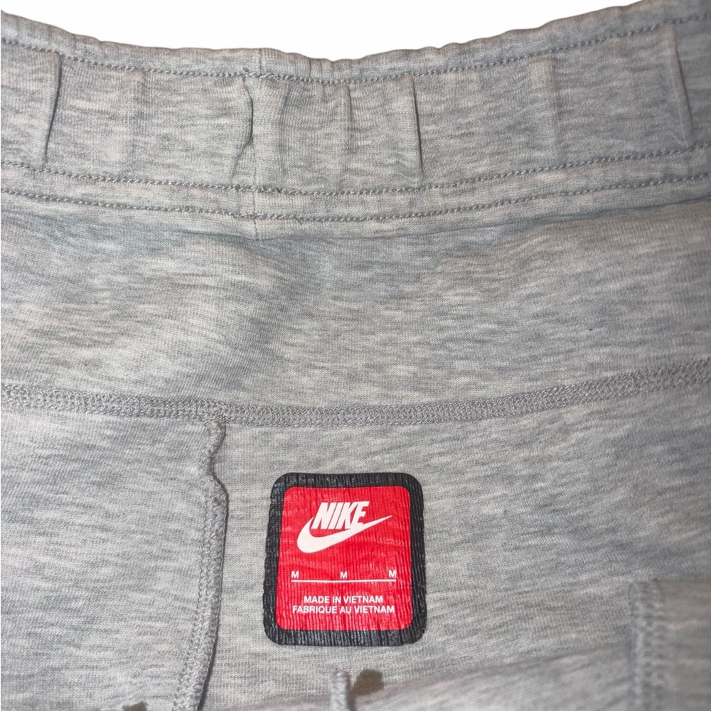 Nike tech fleece mens M grey joggers - Picture 3 of 4